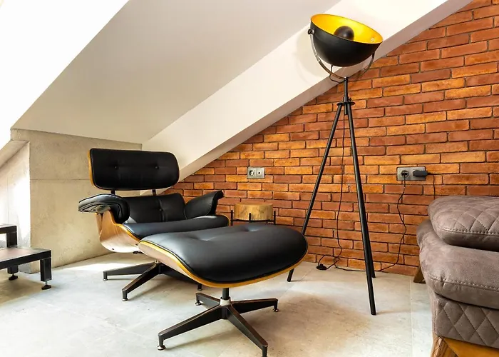 Industrial-style 2bd Loft With Parking Spot By Flat Mаnager