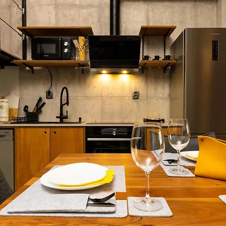 Apartment Industrial-style 2bd Loft With Parking Spot By Flat Mаnager *