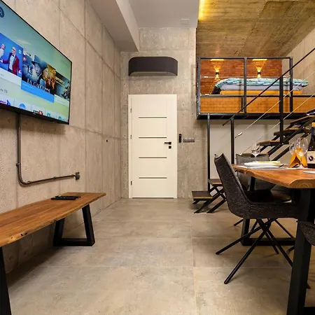 Industrial-style 2bd Loft With Parking Spot By Flat Mаnager Apartment *