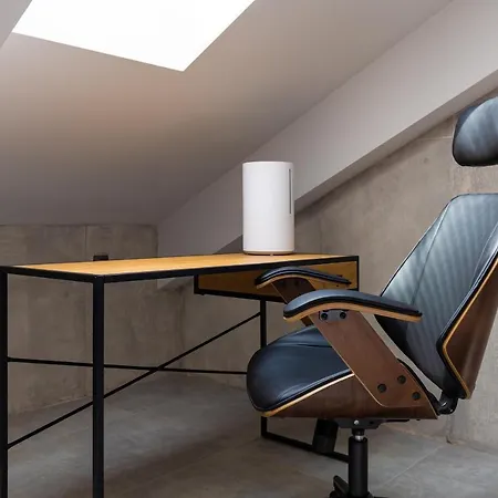 Industrial-style 2bd Loft With Parking Spot By Flat Mаnager Apartment *